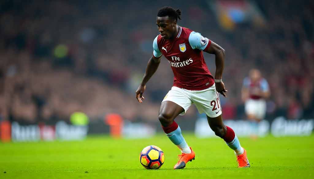 Amadou Onana Midfielder Muda Aston Villa yang Penuh Energi